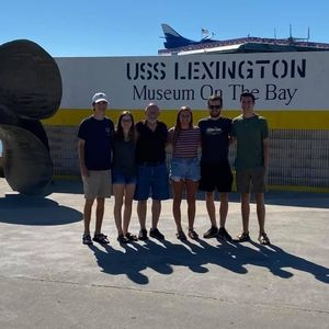 Meet your Posher, Darvin